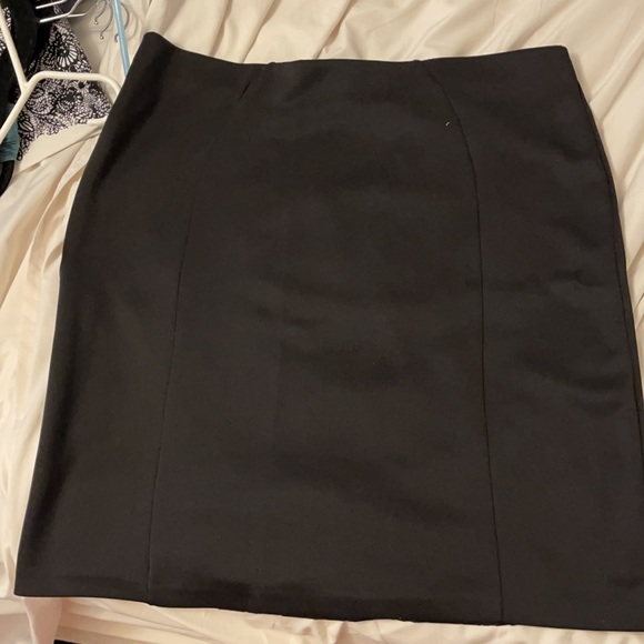 2X plus size black mini with fake leather cut out - Picture 2 of 2